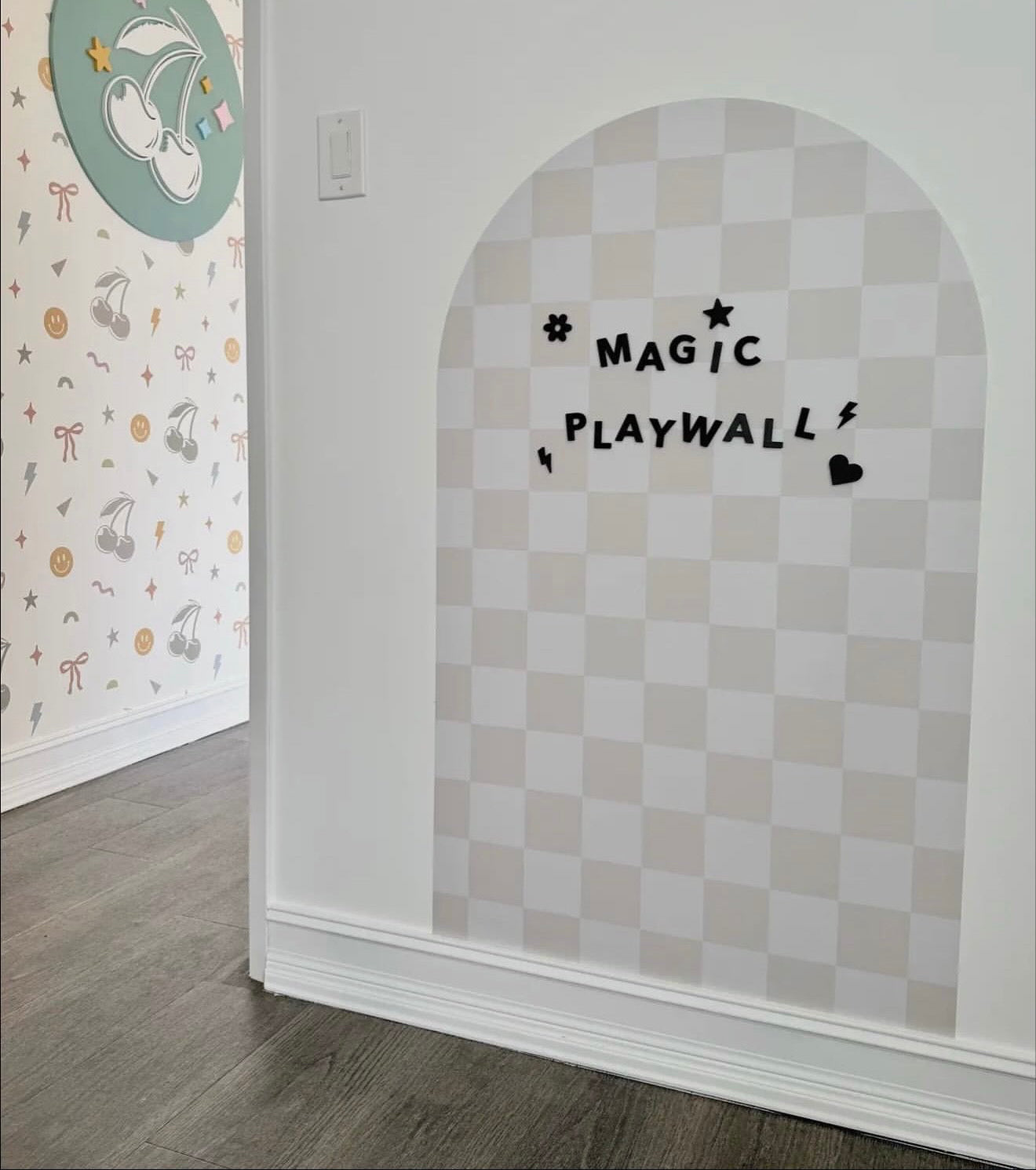 Magic Playwall- Neutral Check