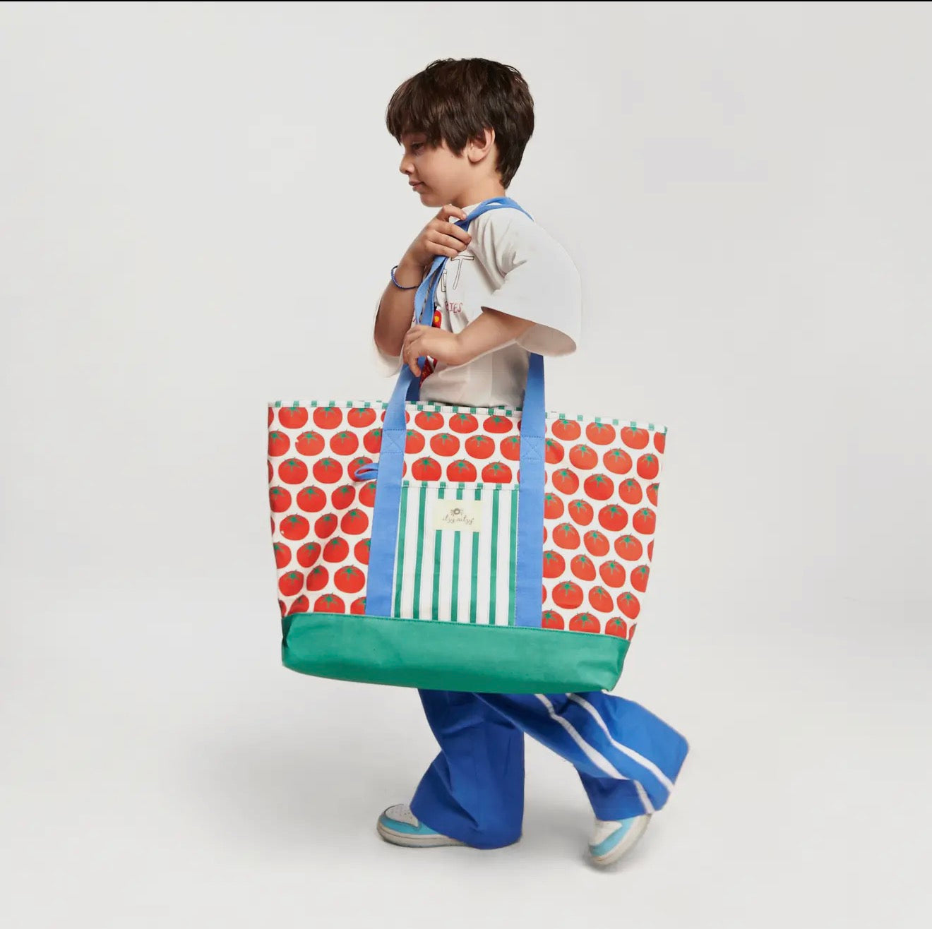 Itzy Explorer Canvas Tote