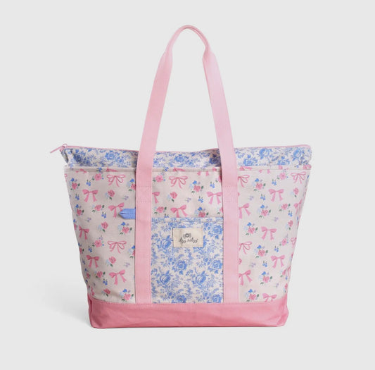 Itzy Explorer Canvas Tote