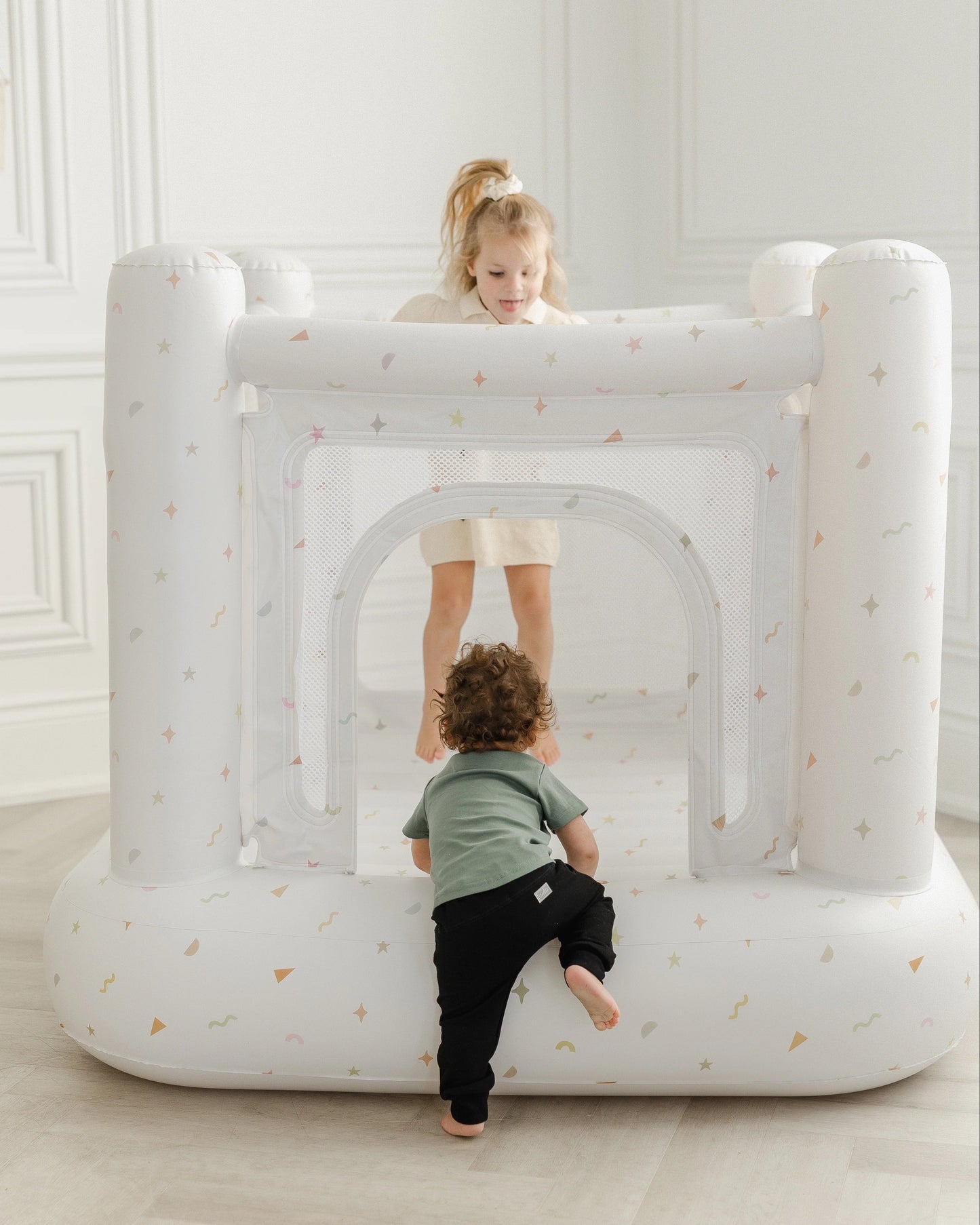 Magic Cordless Bounce House