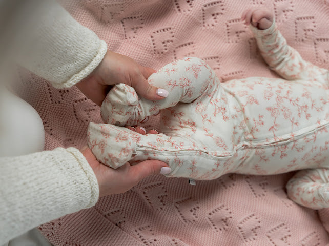 Footed Bamboo Sleeper- Vintage Rose